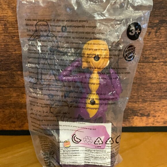 Nickelodeon Mysticons Emerald "Em" Goldenbraid Burger King Toy 2017 (SKU: 87TO) - Picture 2 of 2